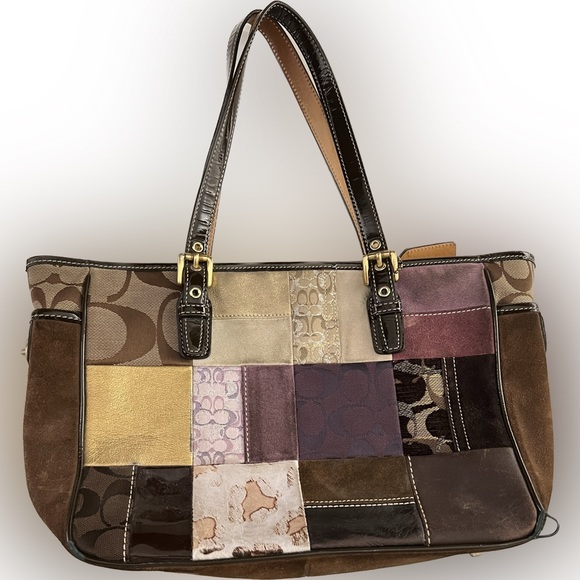 COACH :Vintage Coach patchwork purse - Picture 2 of 3